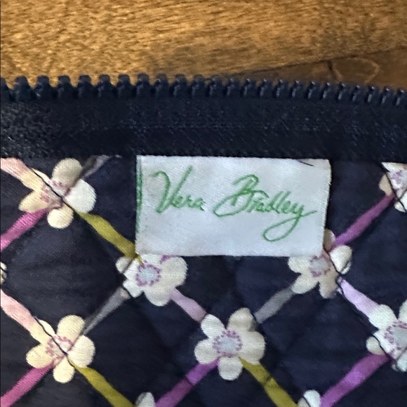 Vera Bradley weekender duffle - Picture 2 of 3